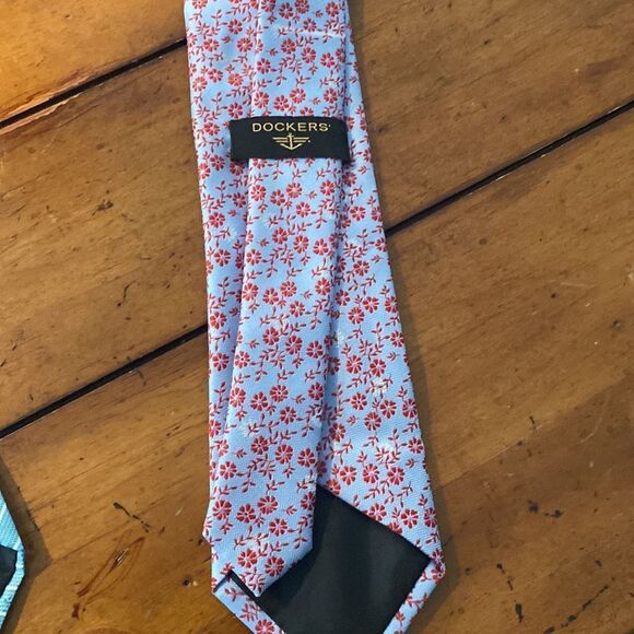 Bundle of 2 Dockers Floral Neck Ties - Picture 6 of 6